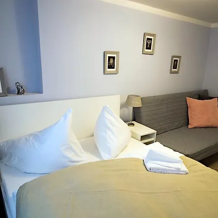 Under The Charles Bridge 3bdr Loft 布拉格